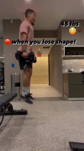 GBG Hoops Training App | Athleticism Upgrade on Instagram: "Deceleration. One of the most important qualities a basketball player can master. Adding external load to a box drop can be a very challenging way to build these physical capacities and skills."