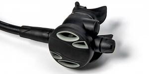 How a Scuba Diving Regulator Works - AquaViews - Leisure Pro