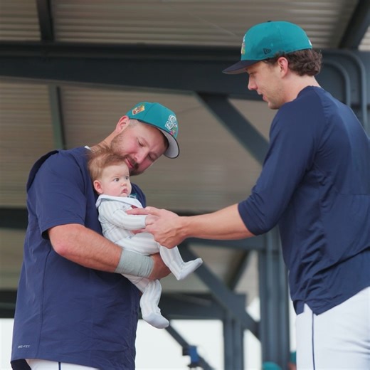 The cutest thing you’ll see all day 🥹 | Seattle Mariners