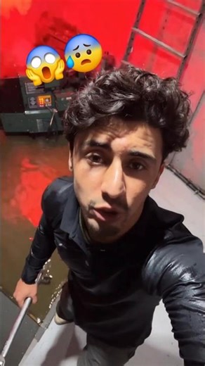 Emergency seen in lighthouse 😱🇺🇸 Night scene fearful weather #ai #shortvideo #lighthouse