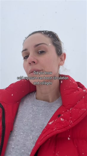 Rosa Hoffmann | Skin, Hair & Self Care on Instagram: "I always noticed my skin glowing after a cold walk. Now I understand why. When your skin hits cold, blood flow is stimulated. Oxygen and nutrients move more efficiently, and your body sends signals that support collagen and repair. That’s where the glow comes from. Cold exposure also calms the nervous system, lowers inflammation, and teaches your body how to adapt instead of staying stressed. So no, you don’t need an ice bath. A cold walk, fr