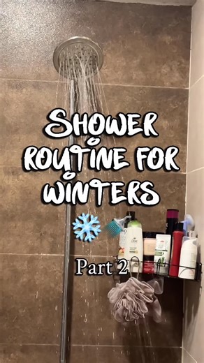 𝓜𝓾𝓷𝓪𝔃𝔃𝓪 𝓗𝓾𝓼𝓼𝓪𝓲𝓷 💜 on Instagram: "Shower Routine for Winter 🚿❄️ If your skin feels more dry and itchy after shower in winters, the problem is usually your routine Use a gentle body wash Use loofah softly don’t over-scrub Apply body lotion immediately on damp skin These small changes help retain moisture and keep skin comfortable during winters Follow for more winter bodycare and hygiene tips Part 2 #winter #shower #routine #pakistaniinfluencer #dailyhygiene"
