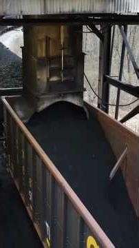 Loading a CSX coal train