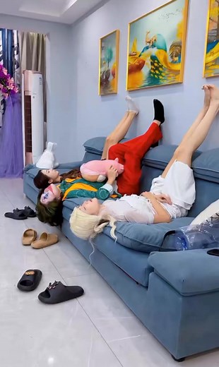 Superman reaps what he sows! #WonderWoman #cosplay | Luffy and Tang Wutong