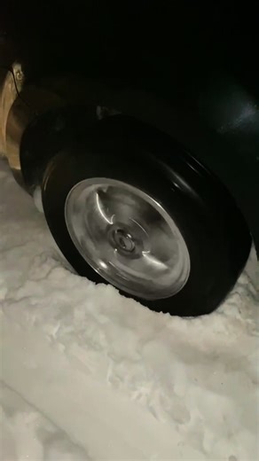 Ford escape#limiter#snow#black#stuck#snowdrifters