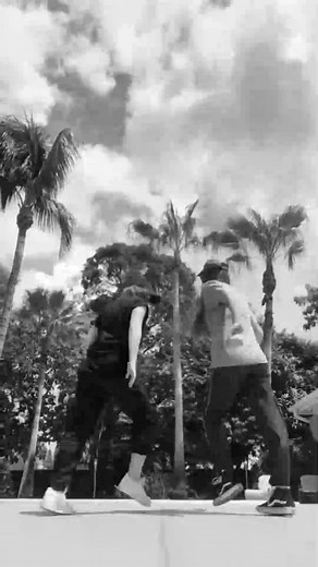 28K views · 648 reactions | Mirror Shuffle #dance ##music #shuffledance #tutorials #moonwalk #stepdance #breakdance #diamondstep #vstep #polypocket #ystep #tstep #starface_k2 #starface_k2 | Starface k2 | Facebook