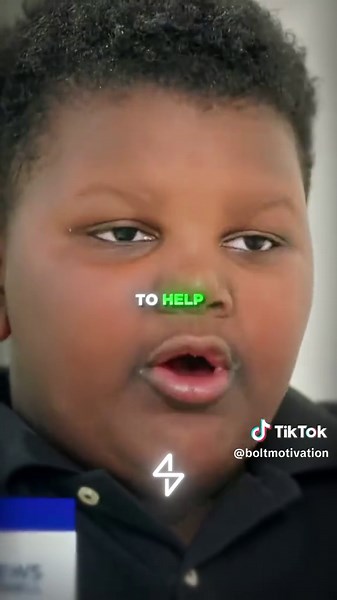 Inspiring Moment: Kid Helps Homeless Man in California