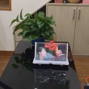 Watch How to use mobile phone screen magnifier on Amazon Live