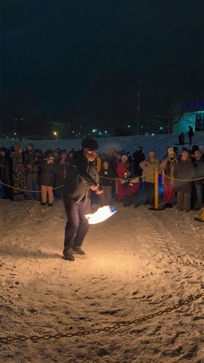 What the heck.. here's another clip from this burn! puppy hammer flow is something super special. It enables me to get into the flow state so easily and just feel free. That's why it's probably the most dangerous fire prop because it's so easy to get lost in the sauce and forget that I'm wielding huge fire balls and just want to explore and one little mistake and I'm in a world of hurt. But I'm not afraid to get hurt.. pain is something I'm used to.. I'm feeling myself more and more every day an