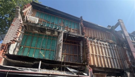 Half-crumbled building in Hamilton still unused, unfixed and unable to fall three years later