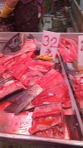 The cheapest fish seller in North Point Hong Kong, the fish is also still fresh #viralvideo #fish