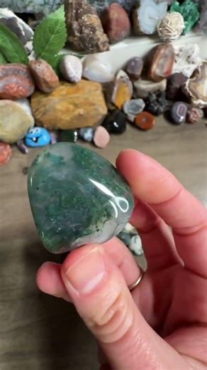 Quick! Name this rock! #agateariel #rocks #mineral #rockhound the last from part 4 was a thunder egg