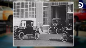 20 reactions | 1908 yılında Ford Model T, Amerika’nın ilk kolay ulaşılır seri üretim arabasıydı. 1916’da pirinç aksesuarlar çelikle değiştirildi ve 1927'de üretimi sona erdi. Sizce restore edilerek günümüze ulaşan bu aracın değeri nedir? #ŞaşırtanFiyat | Discovery Channel Turkiye | Facebook