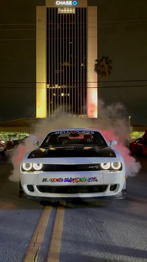 69K views · 1.5K reactions | Cloud making machine hellcat challenger widebody supercharged. #hellcatchallenger #supercharged #burnout #viralreelsfacebook | Chuy Rmz Official Store | Facebook