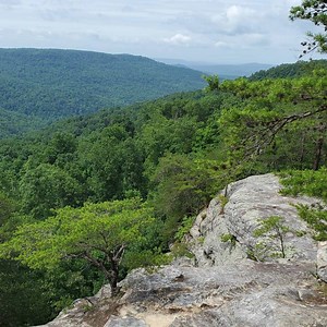 Monterey, Tennessee: Bee Rock Overlook & The Standing Stone Monument