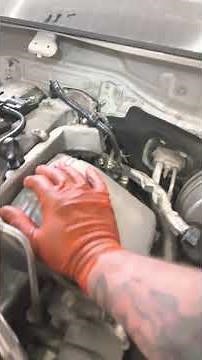2013 Cadillac ATS 2.0 L brake booster vacuum pump line/hose ￼