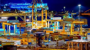 20K views · 78 reactions | Crowned Global Free Zone of the Year by the Financial Times fDi magazine for a record 4 years in a row, DMCC offers a wide range of options and the flexibility to meet the needs of your business. You're in good company with DMCC: https://hubs.ly/H0f28PF0 | DMCC - Dubai Multi Commodities Centre | Facebook