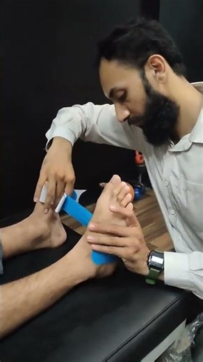 Tapping for flat foot #flatfoot #tapping #physiotherapist