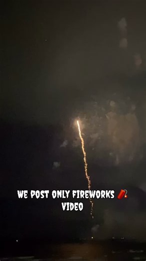 Follow (us) for more @fireworks_fail_video 🧨 . . Via : dm for credits #fail #fireworks #firework #fireworkfail #diwali #happydiwali #diwali2024 #deepavali #diwali #happydiwali #festival #india #diwalivibes #indianfestival #festivaloflights #celebration #love #festiveseason #diwalidecorations #diwaligifts #viralreelsvideo❤️ #indian | Fireworksfailvideo