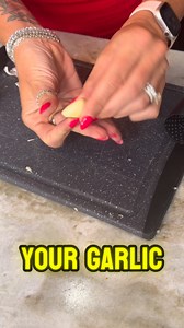 8K views · 3 comments | ✨ The FASTEST way to peel garlic — make dinner time a breeze! ✨ No sticky fingers. No wasted time. Just perfectly peeled garlic in seconds! 龍⚡️  Want the step-by-step hack? Comment “YES” below and I’ll send it straight to you! https://amzn.to/46RnCyb #DinnerMadeEasy #KitchenHacks #GarlicHack #WeeknightDinners | Eating on a Dime | Facebook