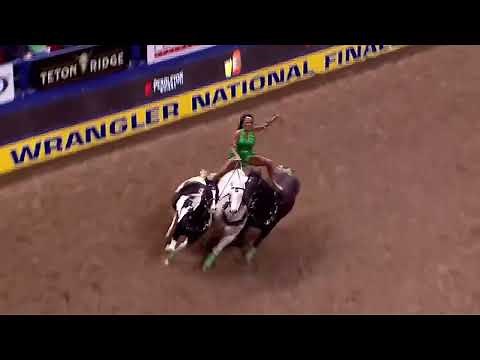 Dusti Dickerson | Roman Riding at the NFR