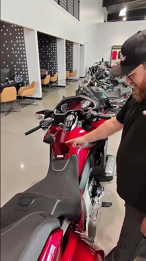 How to open Honda Goldwing gas tank ￼
