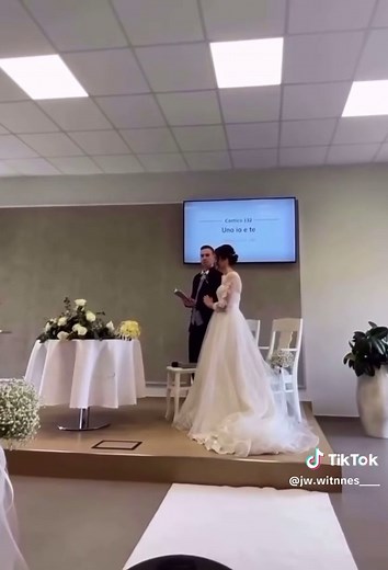 Stunning Jehovah's Witness Wedding Celebration