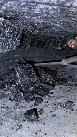 Premium Diamand coal miner in coal mine 6.#coal #workers #underground #minecraft #ytshorts #shorts