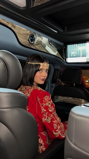 Beautiful Wedding Day Moments with Team Dora