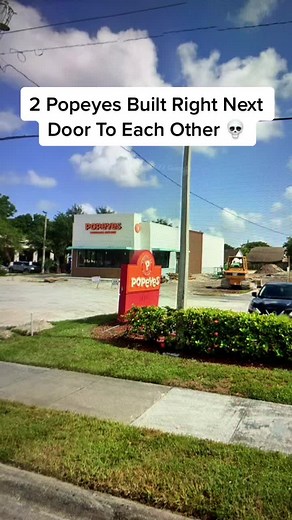 Exploring an Abandoned Popeyes Building in Florida