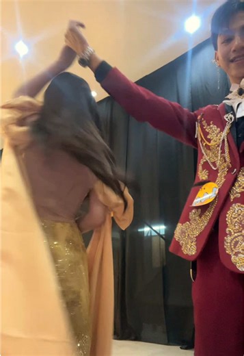 Unforgettable Prom Night Experience 💛