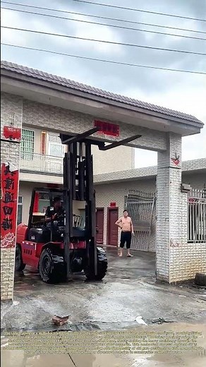 Lifting Free Heavy Beams: Forklift‑Guided Rural Gate‑Beam Demolition