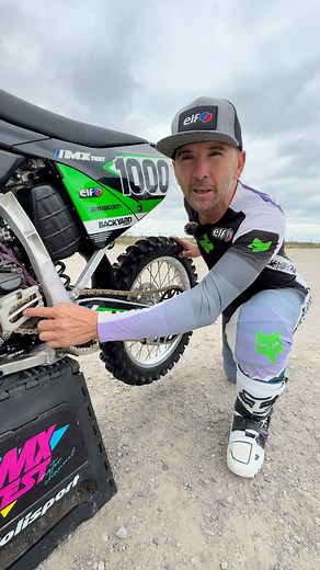 Avant de passer votre commande de kit chaine chez MAXISCOOT, on veut votre avis !!! Que mettre pour le sable ? Team standard ou Team je tire long comme un jour sans pain ? | MX TEST