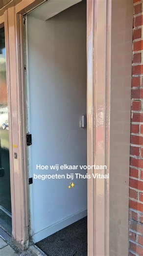 Nieuwe begroeting ingevoerd per direct 👋✨️ Cliënten nog even voorbereiden 😂#ergotherapie #bridgerton #thuisvitaal