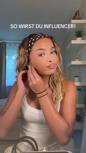 So wirst du Influencer! Folgt rein für mehr Tipps und schreibt was ihr wissen wollt👀 Also keine Ahnung was mit meinem Ton los ist aber bin zu faul es neu aufzunehmen SOORRY😭#influencer#geheimnis#tipps