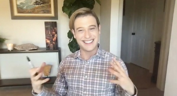 We Tried It: Celebrity Medium Tyler Henry Brought Me to Tears in a Spot-On Reading