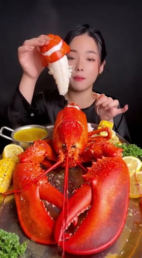 The Giant Lobster Challenge — Can I Finish It Alone!?