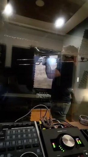 Cocinando lo Nuevo de Vuelta en U gracias mi buen @alexelnegrodelacruz | Juanjo Vuelta En U