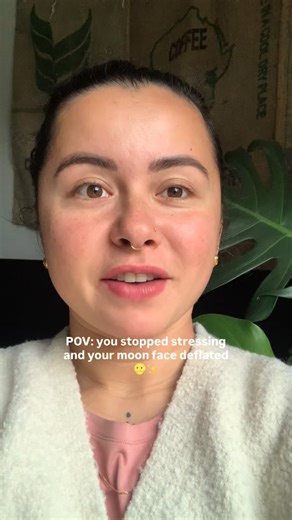 Becky on Instagram: "Proof that stress literally changes your face 😭 I didn’t even know “moon face” was a thing until I realised chronic stress was reshaping mine. Cortisol said hi. High stress → cortisol up → water retention + inflammation + fat shifting around your face You can’t gua sha your way out of a nervous system problem. What helped me: • lowering stress (gym, journaling, music, walking 🌿) • 7–9 hours sleep (non-negotiable) • less processed food, more whole foods • proper hydration �