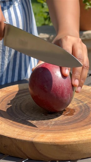 Juicy mango slicing so satisfying ASMR