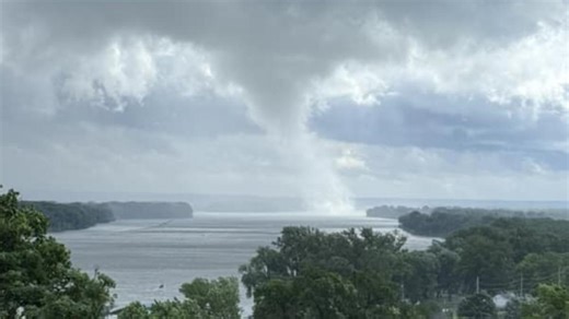 St. Louis meteorologists confirm a tornado touched down Wednesday morning