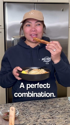 This Is The Perfect Combination!! #lumpia #pancitbihon #filipinofood