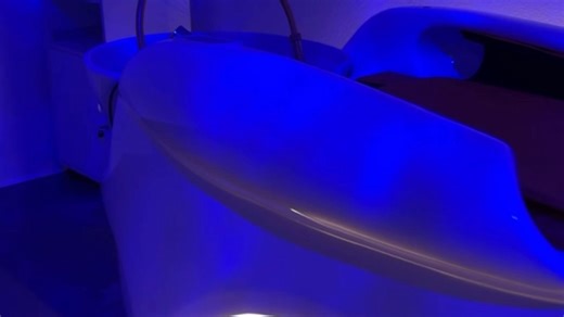 🧖‍♀️ Tension melts away after a single session. Treat yourself to Las Vegas’ most rejuvenating head spa—where stress relief meets hair therapy. ✨ | Scalp Bar