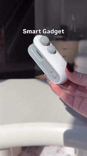 LINKS INDIA - SHOPPING GUIDE on Instagram: "Keep your snacks fresh and crispy anytime! 😋✨ The Portable Mini Sealing Machine locks in freshness for chips, cookies & more — no clips, no mess! Compact, rechargeable & a must-have kitchen gadget 🔋🛍️ #MiniSealingMachine #PacketSealer #SnackSealer #FoodStorage #SmartKitchen #HomeEssentials #CookingMadeEasy #KitchenGadgets #EcommerceIndia #FlipkartFinds #AmazonFinds #ViralProductIndia #TrendingNow #LinksIndiaStore #ShopSmartWithU