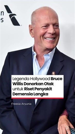 Aktor Hollywood Bruce Willis berencana menyumbangkan otak setelah meninggal diharapkan bisa membuka peluang penemuan terapi baru terhadap penyakit demensia frontotemporal (FTD) yang terbilang langka. FTD hingga saat ini belum ada obat yang benar-benar efektif. Apalagi FTD memengaruhi fungsi otak bagian depan dan samping. Kini Bruce lebih sering menghabiskan waktu bersama kelaurga. Termasuk bersama istrinya Emma Heming Willis dan mantan istrinya Demi Moore, yang terus memberikan dukungan penuh. #