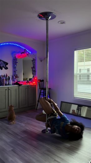 The Crazy Jiggle Physics of DarQuavious