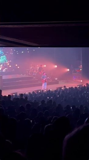 Josiah Queen Performs “The Meaning Of Life” At Masonic Temple In Detroit
