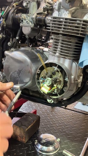 Ignition timing today 1974 Honda CB550#cb550 #hondamotorcycles #hondausa #mechanic