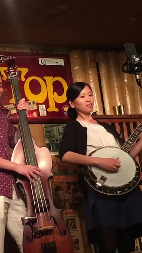 Japanese Bluegrass Band 'Redbull' Live Performance of Fox on the Run