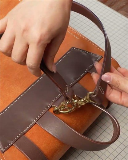 Handmade leather Cambridge style backpack (Part 7)